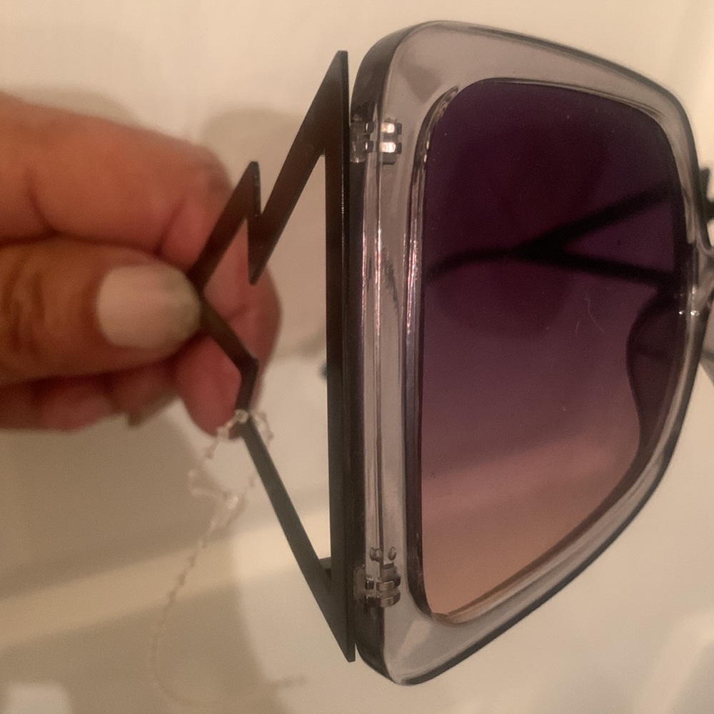 ‘LIGHTNING BOLT’ frames ; New OVERSIZED spacey Sunglasses - Picture 6 of 6